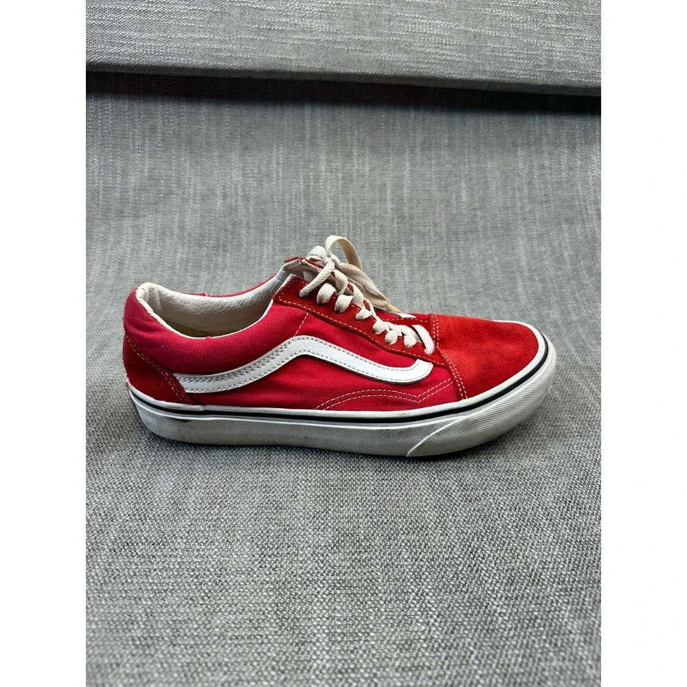 Vans Old Skool Unisex M7.5/W9‎ Skateboarding Shoes Red Suede Athletic Sneakers